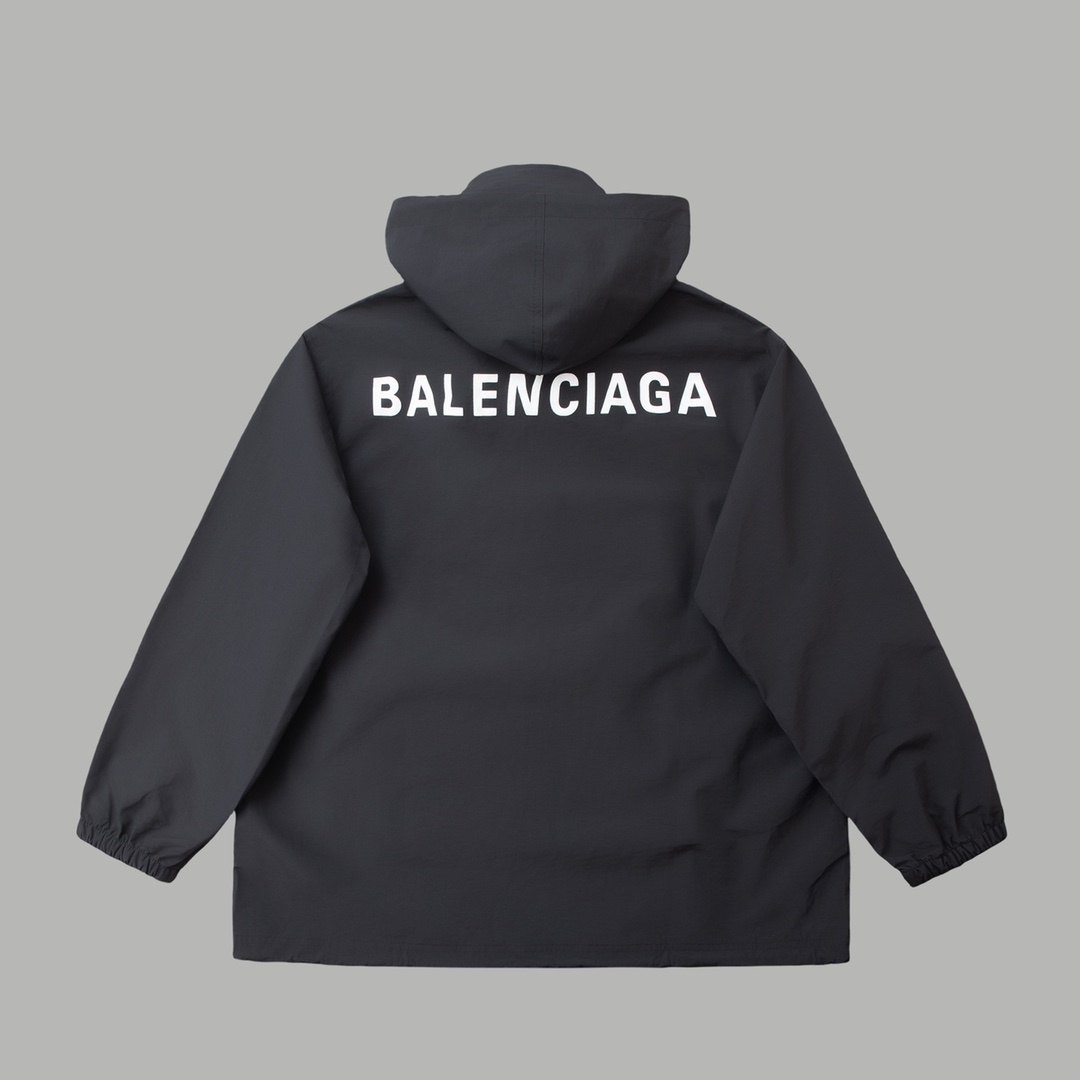 【BALENCIAGA 公式旗艦店】 バレンシアガ  ジャケット着 好評に付き再入荷 240827