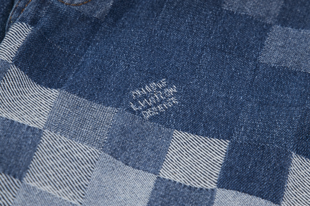 【LOUIS VUITTON  公式旗艦店】ルイヴィトン  ジーパン  ご好評に付き再入荷  240830