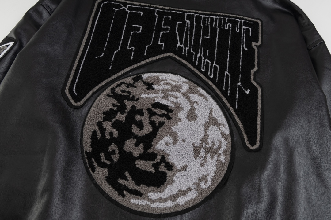 【OFF-WHITE  公式旗艦店】オフホワイト  野球着  ジャケット着ご好評に付き再入荷！241023