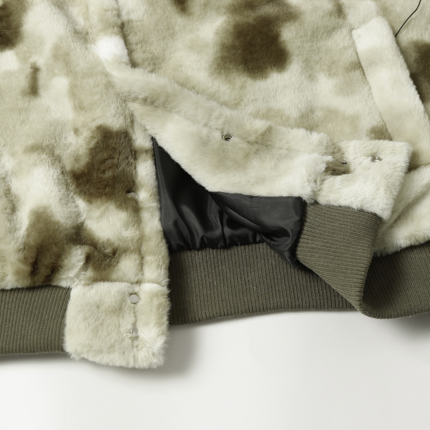 【CHROME HEARTS】クロムハーツ    ジャケット着ご好評に付き再入荷！241023