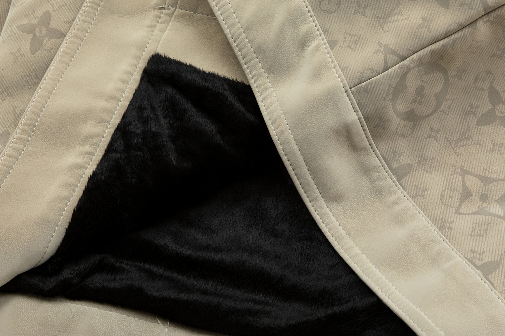 LV【LOUIS VUITTON  公式旗艦店】ルイヴィトン ジャケット着 好評に付き再入荷！241122