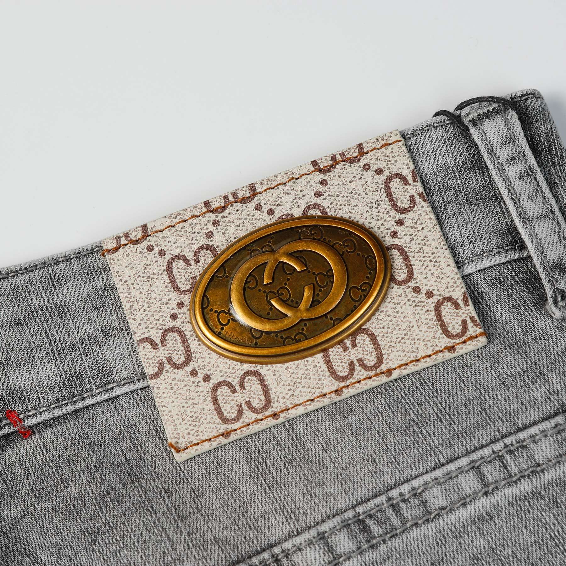 【GUCCI  公式旗艦店】グッチ  ジーパン  ご好評に付き再入荷！