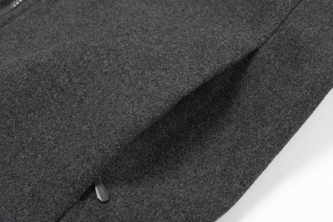 【ARCTERYX  公式旗艦店】アークテリクス  ジャケット着  スウェット ご好評に付き再入荷！241123