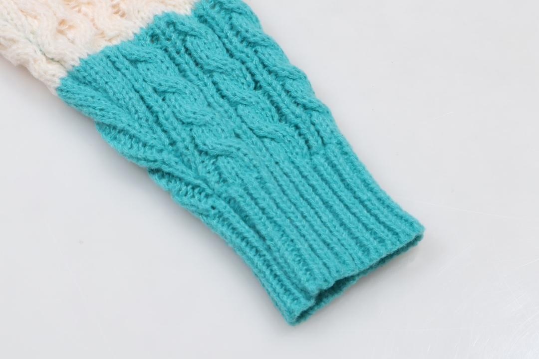 【LOEWE  公式旗艦店】ロエベ セーター好評に付き再入荷！ 241031