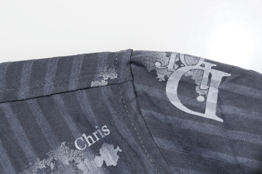 【DIOR  公式旗艦店】ディオール  シャツ  ご好評に付き再入荷 240816