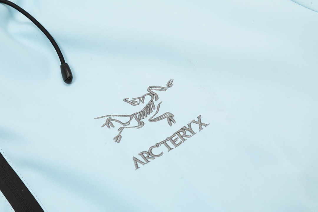 【ARCTERYX  公式旗艦店】アークテリクス  ジャケット着  スウェット ご好評に付き再入荷！241123