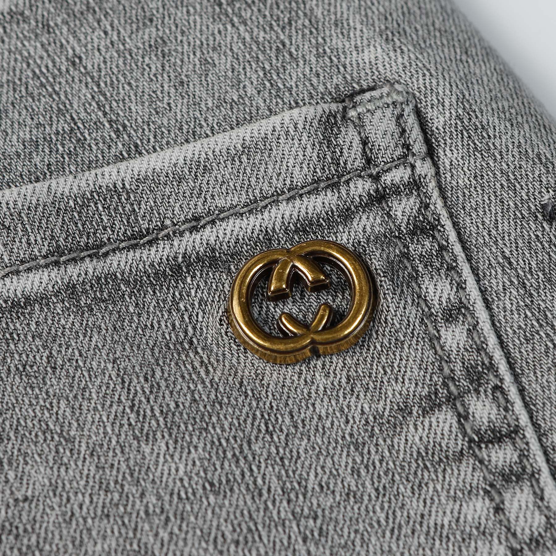 【GUCCI  公式旗艦店】グッチ  ジーパン  ご好評に付き再入荷！