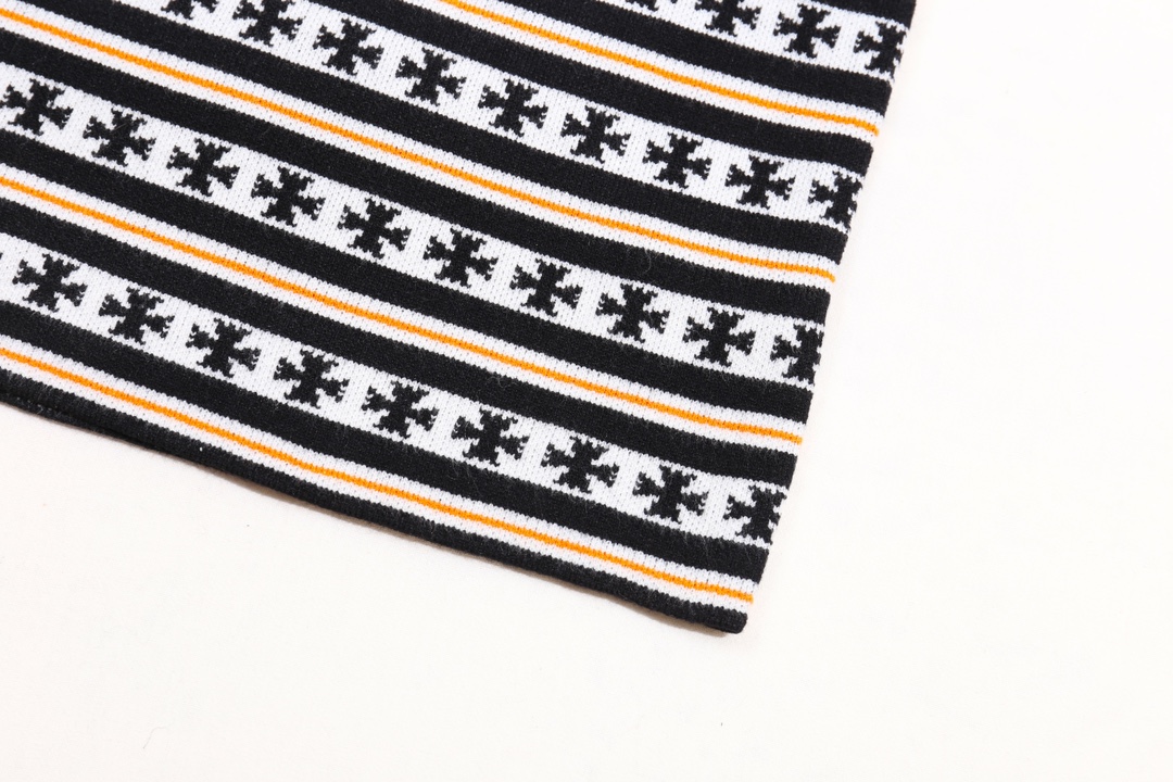 【CHROME HEARTS  公式旗艦店】クロムハーツ  セーター好評に付き再入荷！ 241030