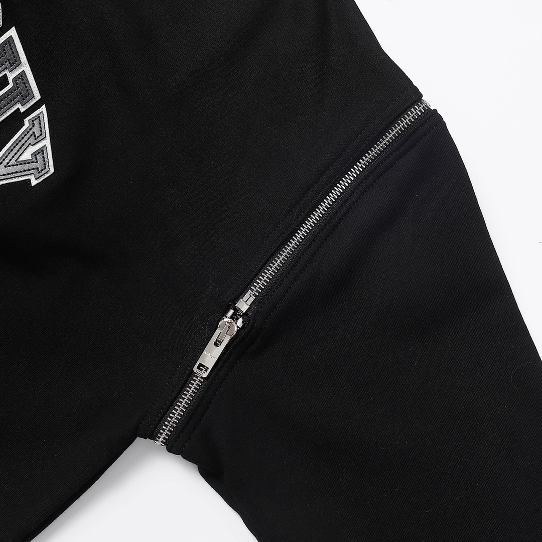 【GIVENCHY  公式旗艦店】ジバンシー 丸首の衛衣 スウェットご好評に付き再入荷！