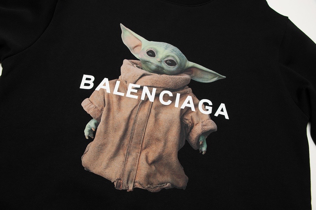 【BALENCIAGA 公式旗艦店】バレンシアガ 丸首の衛衣 スウェット ご好評に付き再入荷！