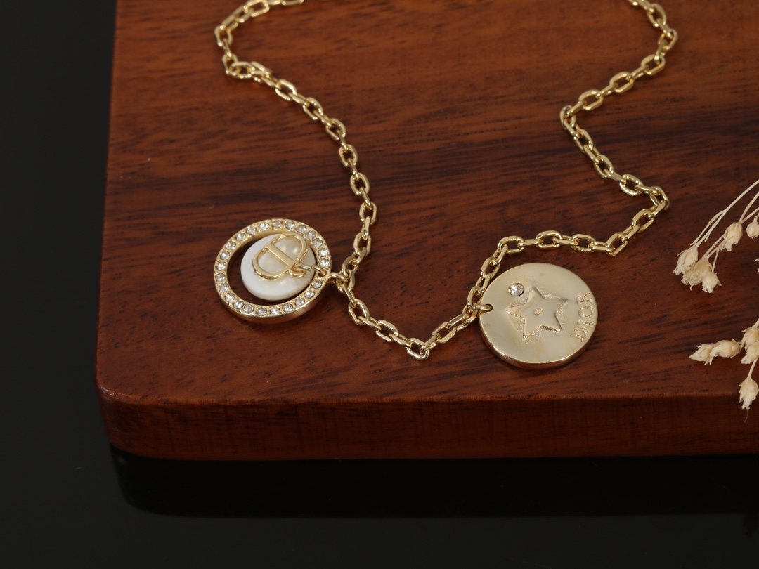 【 DIOR】ネックレス、新しいネックレス万能シンプルファッションオーナメント