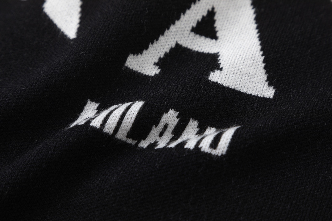 【PRADA 公式旗艦店】プラダ セーター好評に付き再入荷！