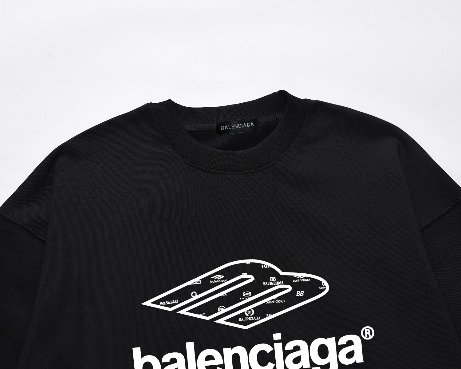 【BALENCIAGA 公式旗艦店】バレンシアガ 丸首の衛衣 スウェット ご好評に付き再入荷！