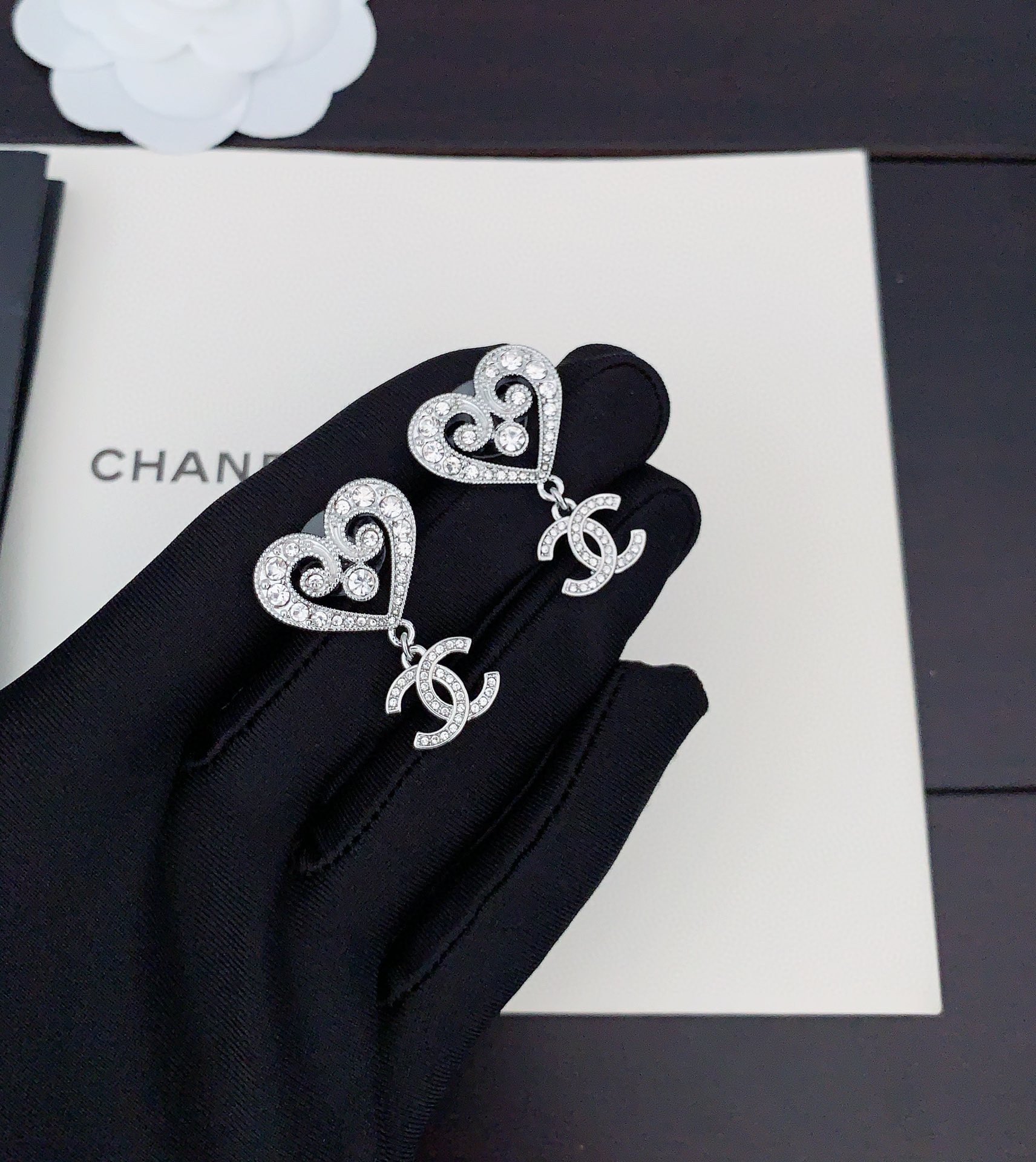 【CHANEL 】 シャネル   ファッションスタイルのイヤリング