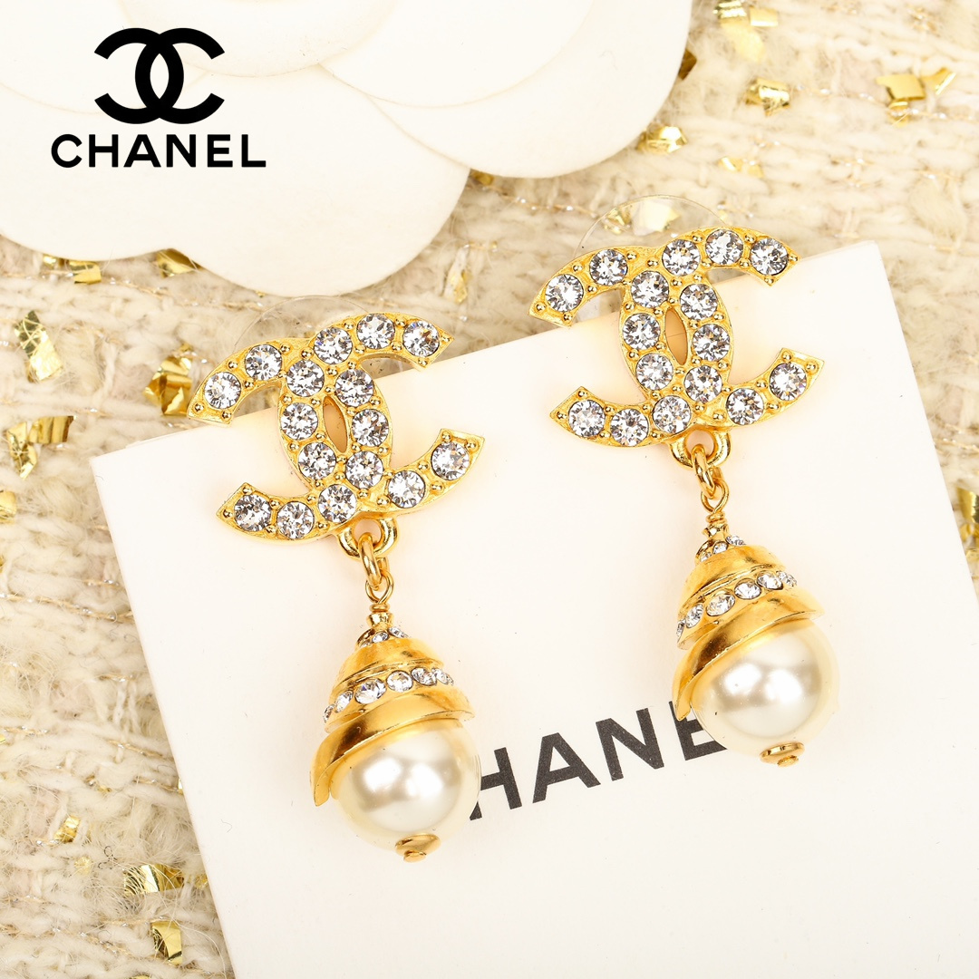 【CHANEL 】 シャネル   ファッションスタイルのイヤリング