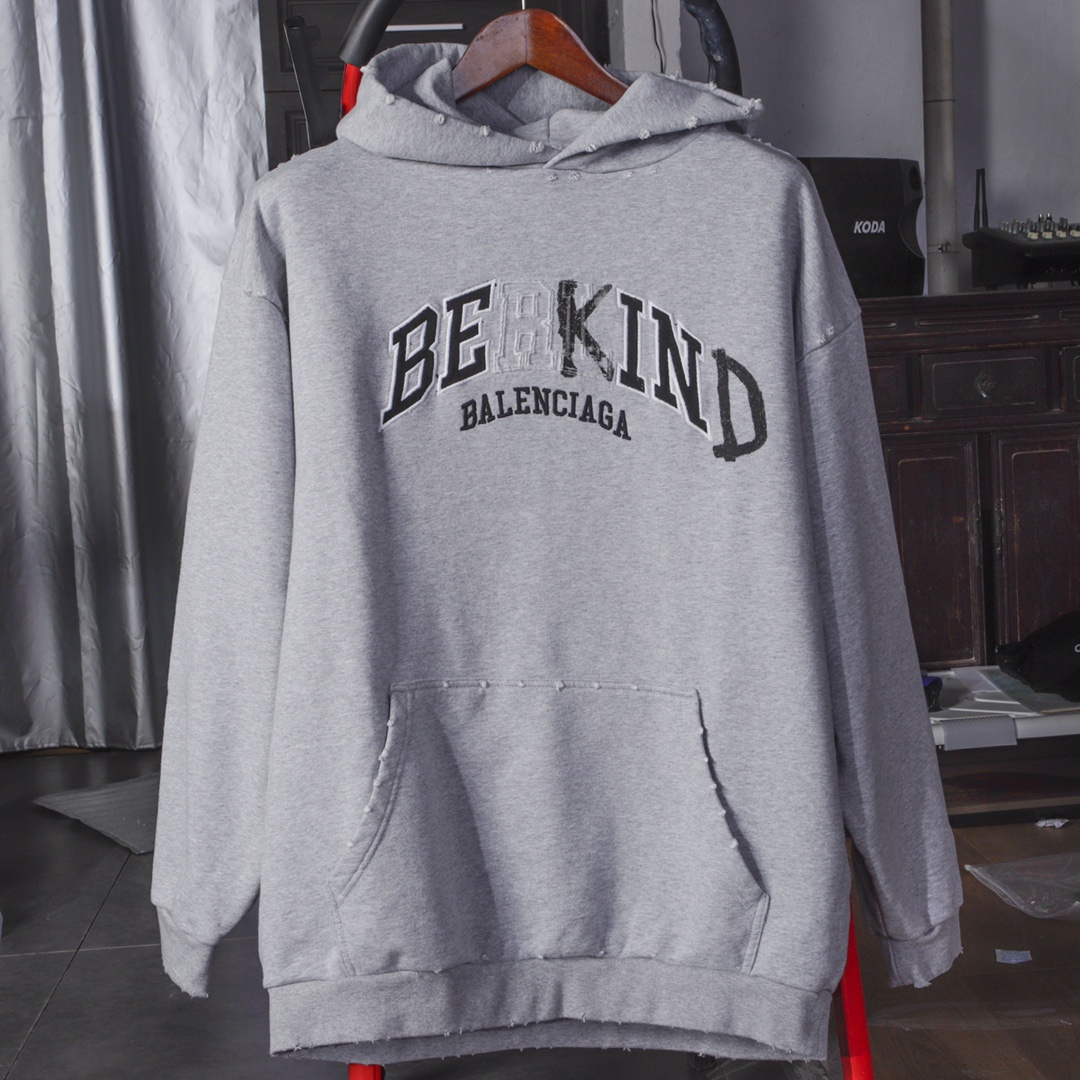 【BALENCIAGA 公式旗艦店】バレンシアガ パーカー スウェット ご好評に付き再入荷！