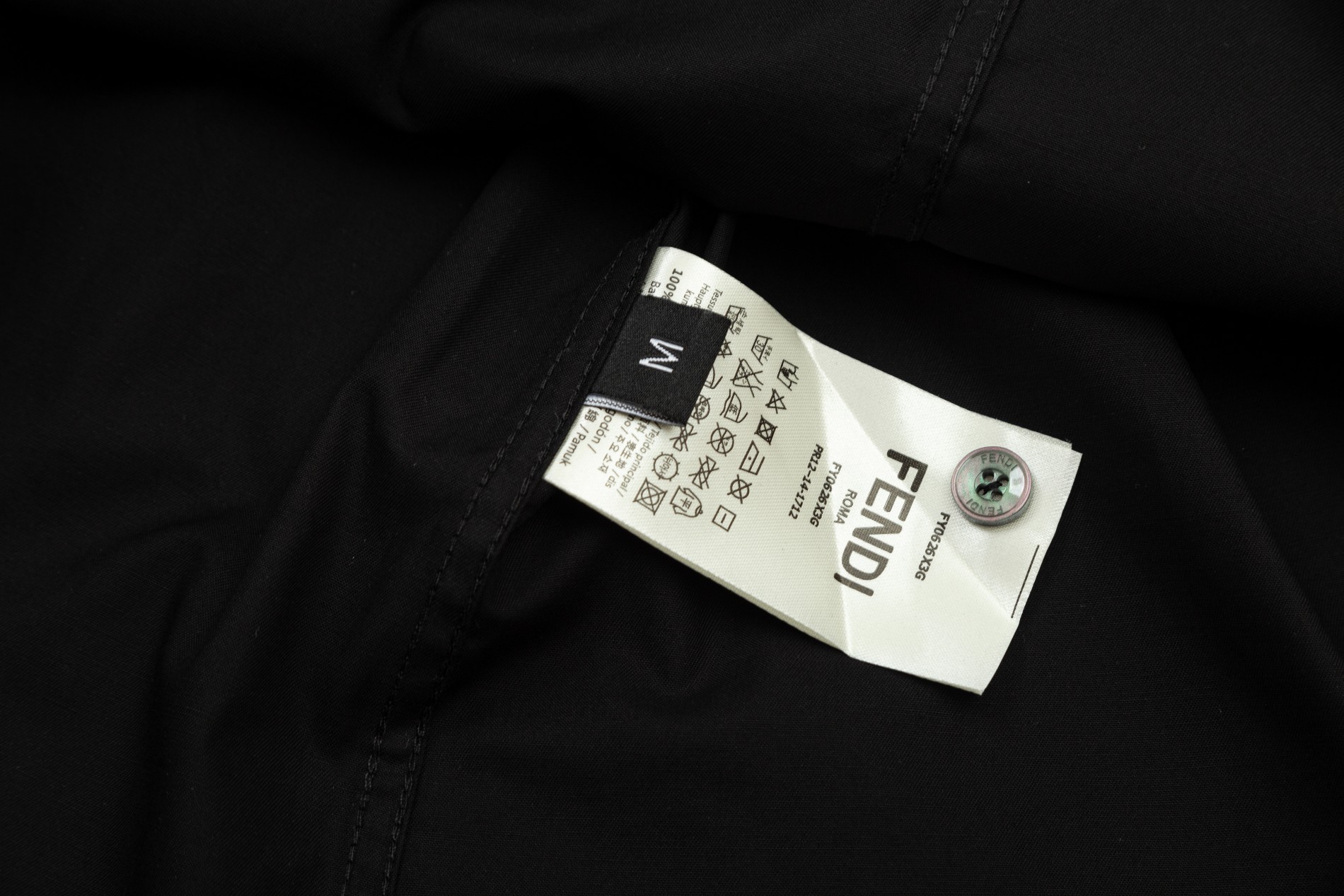 【FENDI 公式旗艦店】フェンディ  シャツ  ご好評に付き再入荷 240716