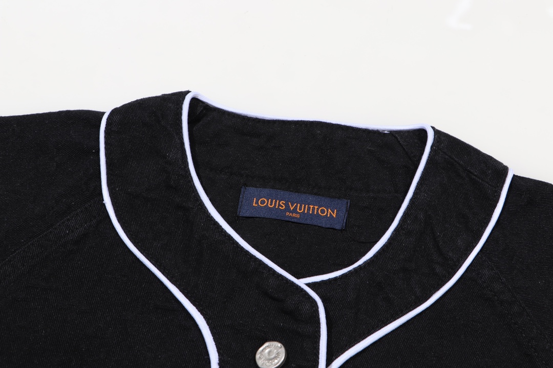 【LOUIS VUITTON  公式旗艦店】ルイヴィトン 半袖シャツ ご好評に付き再入荷！