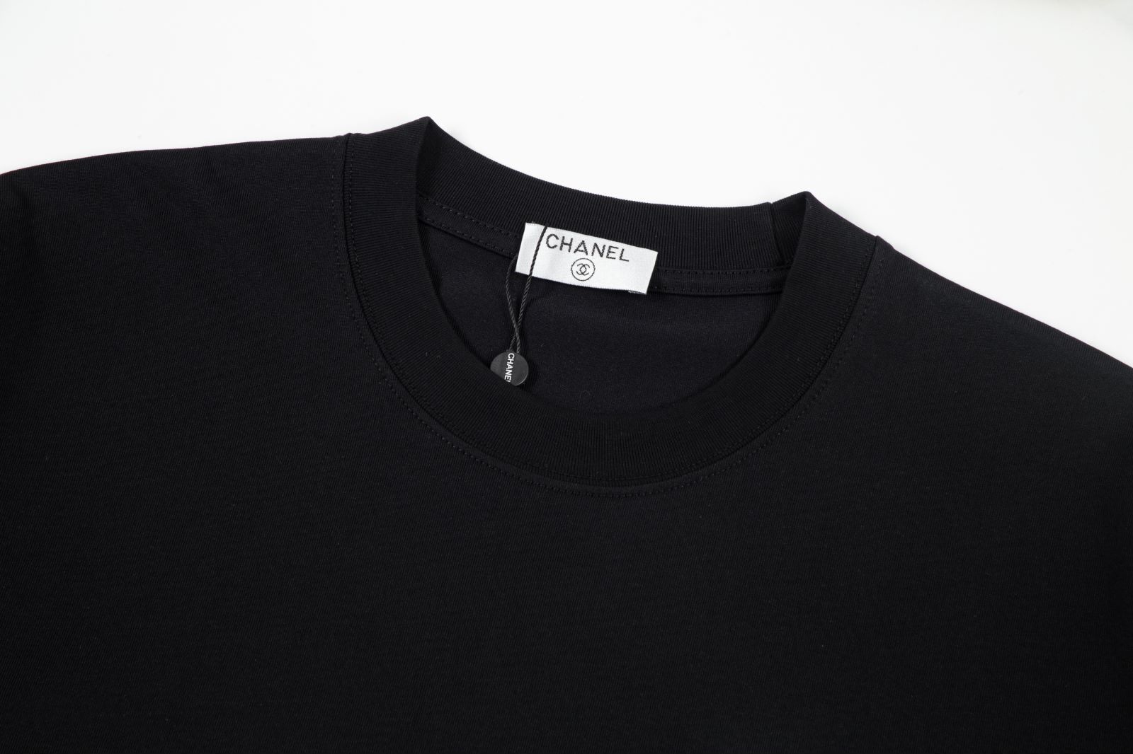 【CHANEL 公式旗艦店】シャネル  Tシャツ ご好評に付き再入荷 240719