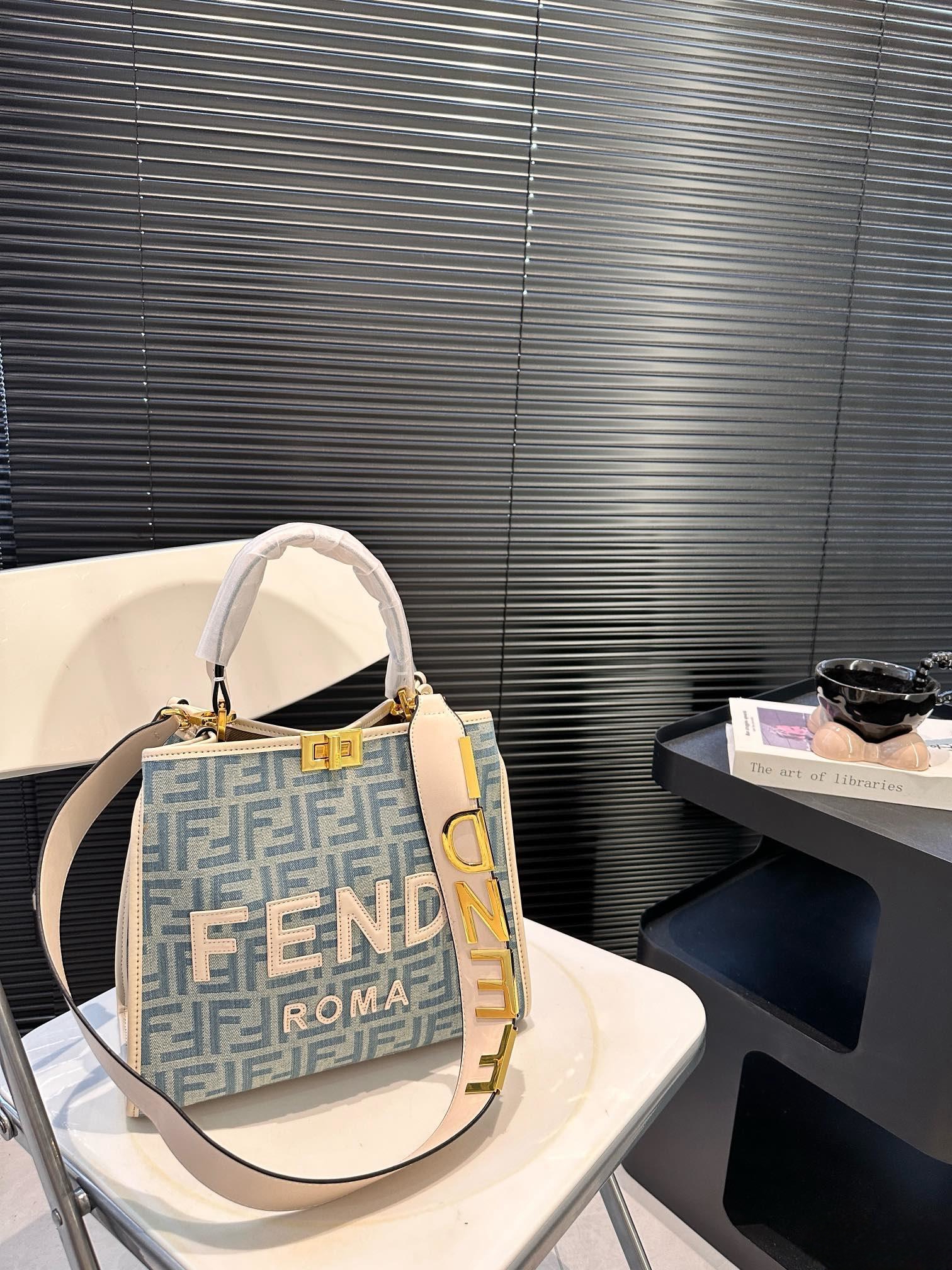 【FENDI  公式旗艦店】フェンディ 斜めがけバッグ  当日出荷 好評に付き再入荷！29*25CM  240720