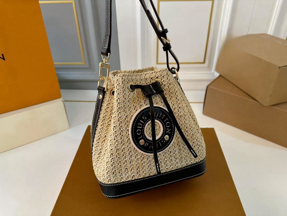 【LOUIS VUITTON 公式旗艦店】ルイヴィトン  斜めがけバッグ 当日出荷 好評に付き再入荷！20*21CM  1240722