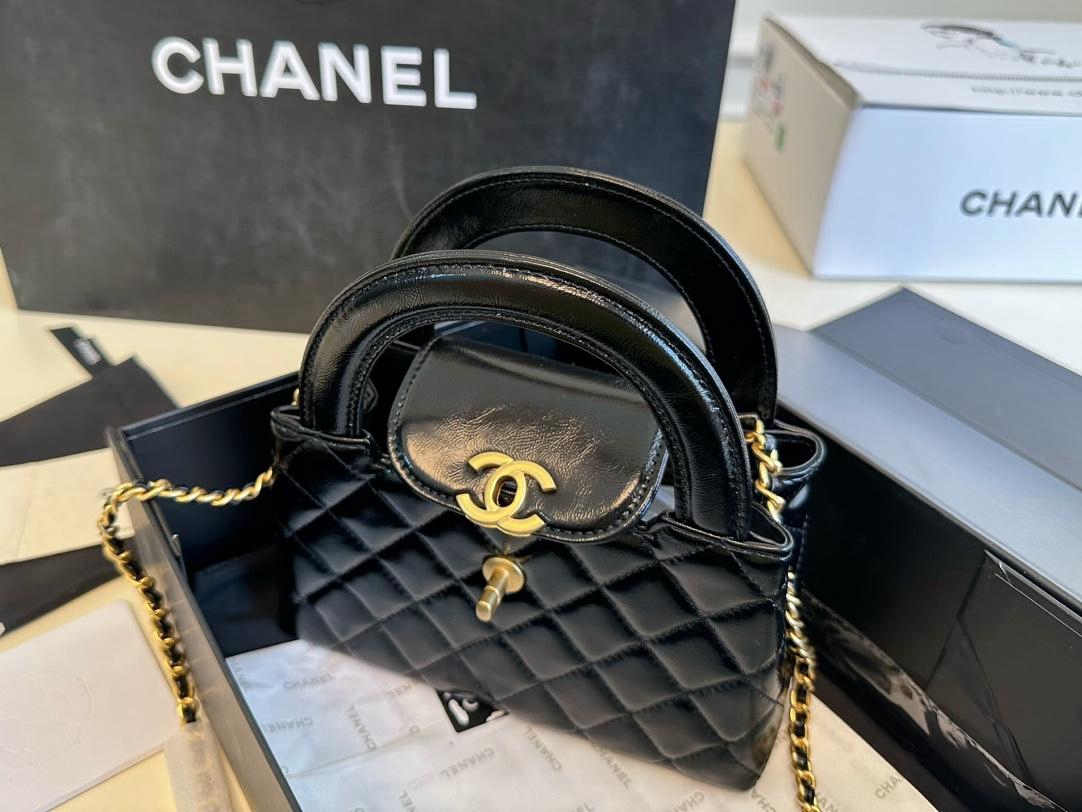 【CHANEL 公式旗艦店】シャネル 斜めがけバッグ 当日出荷 好評に付き再入荷！19*12CM  240723
