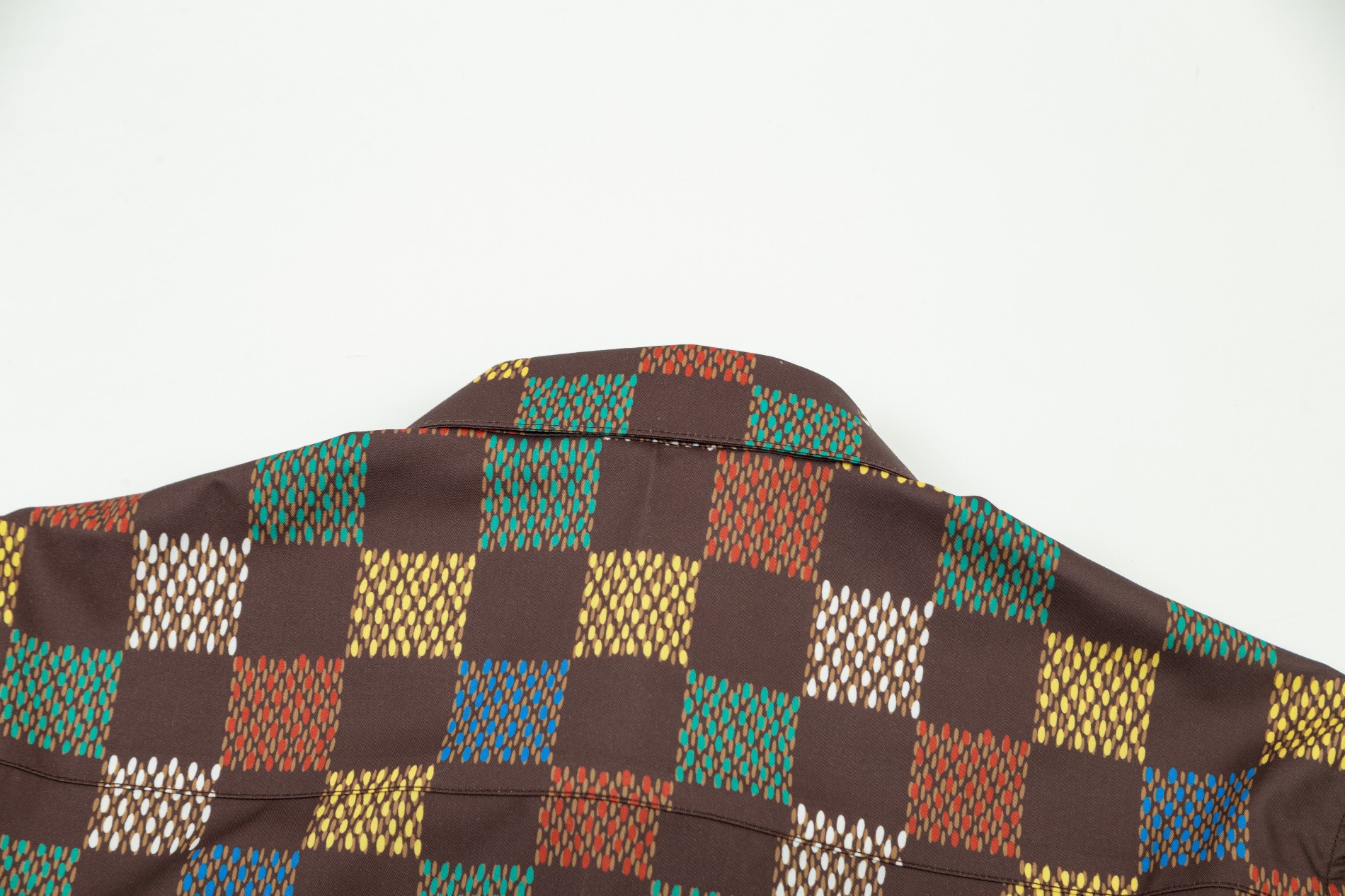 【LOUIS VUITTON 公式旗艦店】ルイヴィトン  シャツ  ご好評に付き再入荷 240803