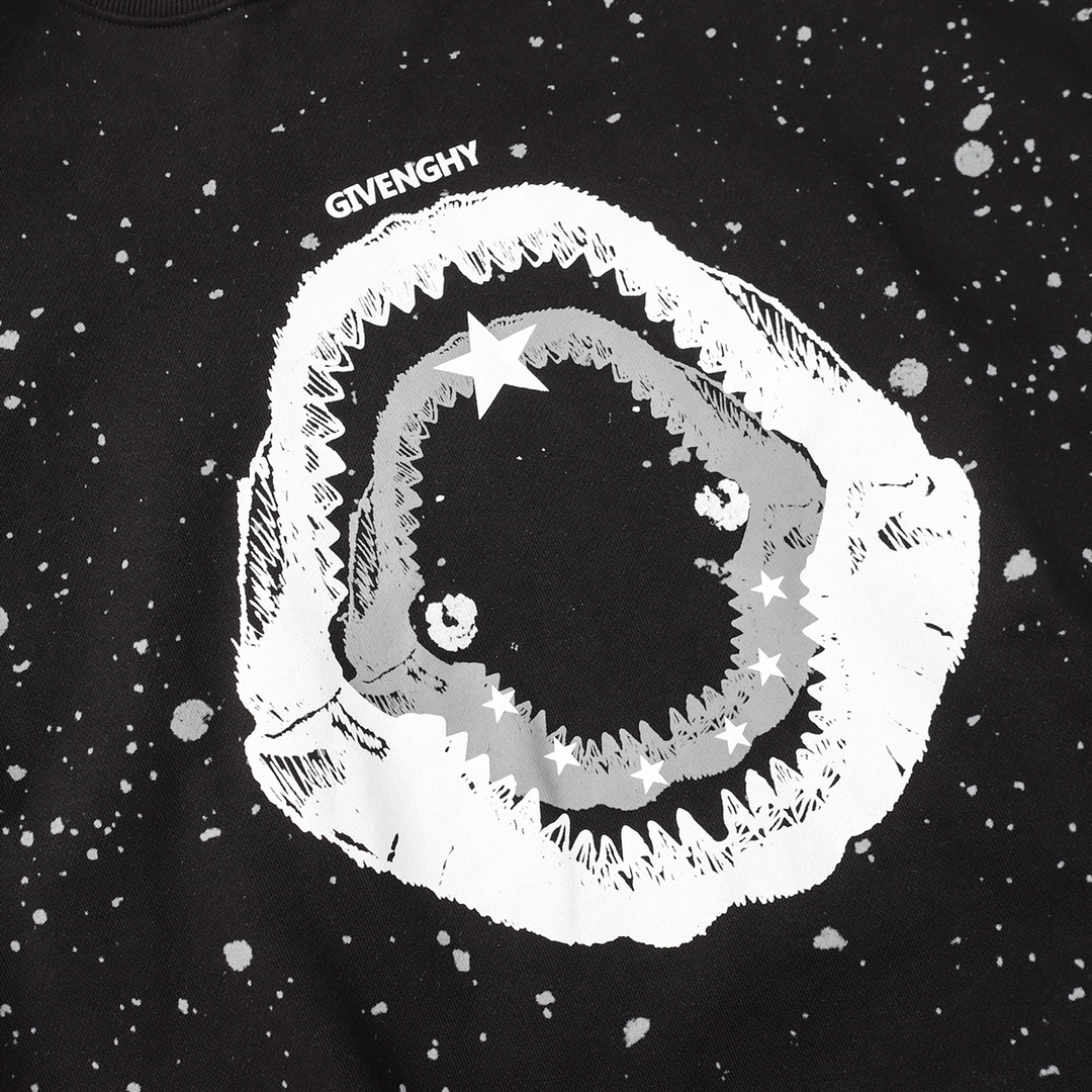 【GIVENCHY  公式旗艦店】ジバンシー 丸首の衛衣 スウェットご好評に付き再入荷 240809