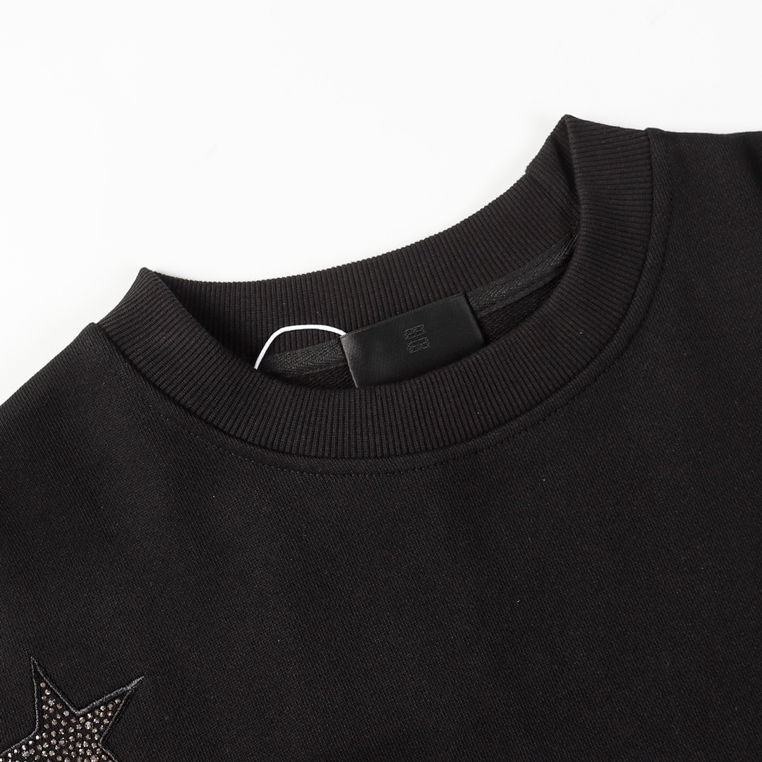 【GIVENCHY  公式旗艦店】ジバンシー 丸首の衛衣 スウェットご好評に付き再入荷 240809