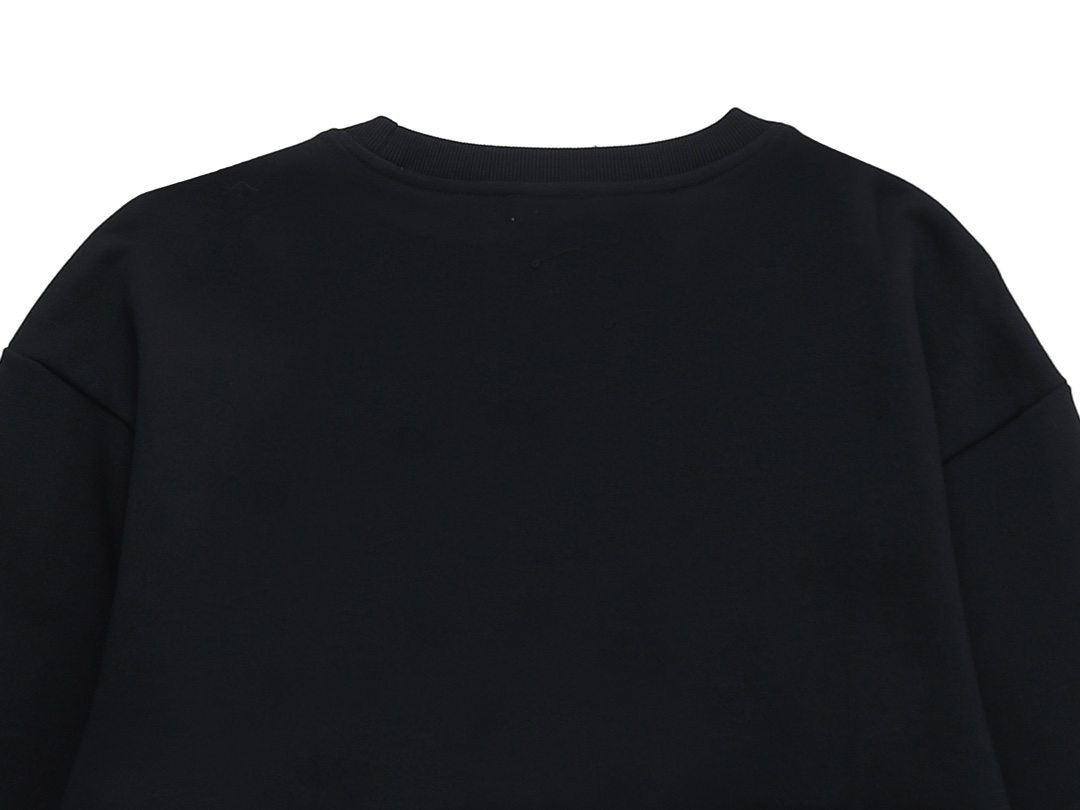 【DIOR  公式旗艦店】ディオール  丸首の衛衣 ご好評に付き再入荷 240809