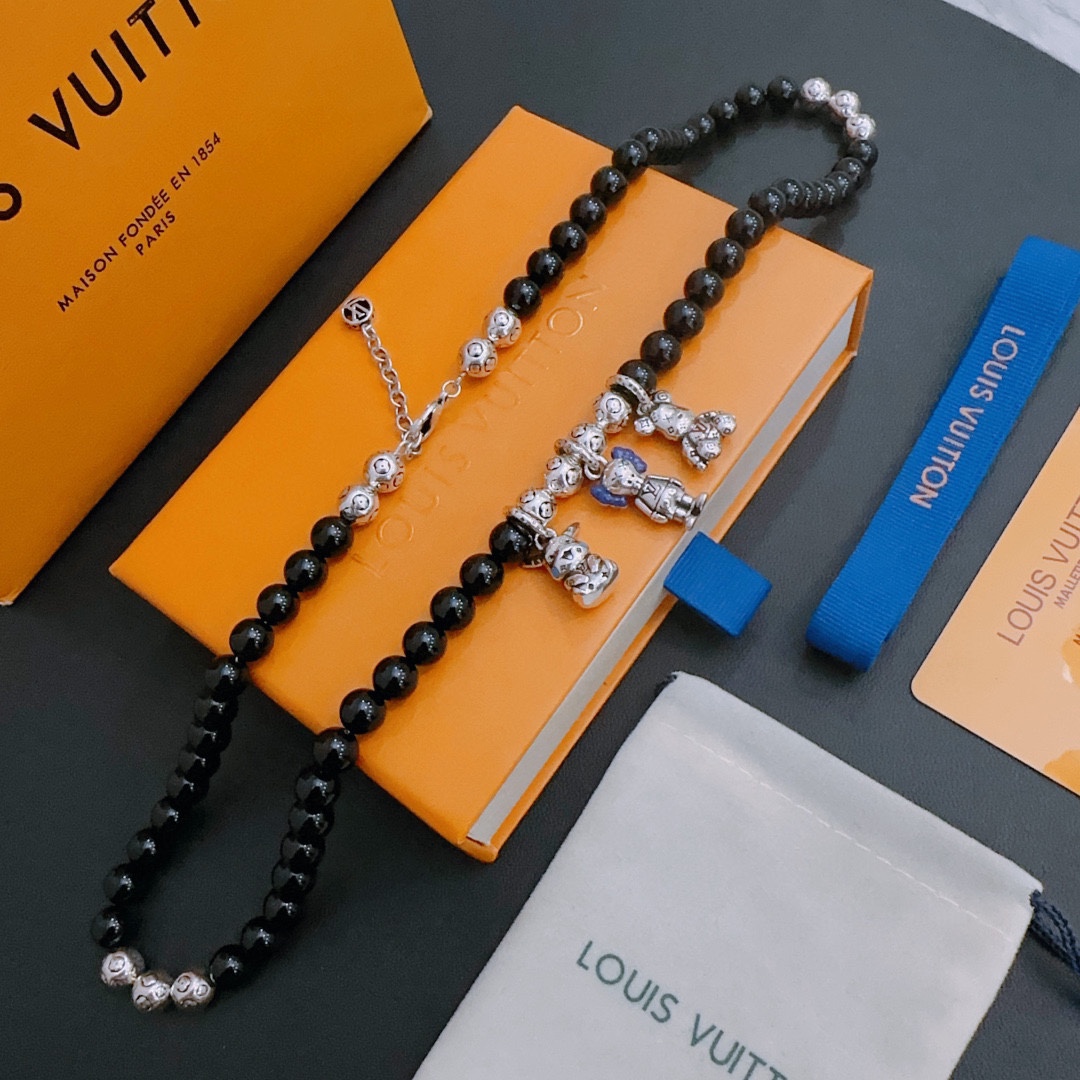 【LOUIS VUITTON】ネックレス、新しいネックレス万能シンプルファッションオーナメント 240813