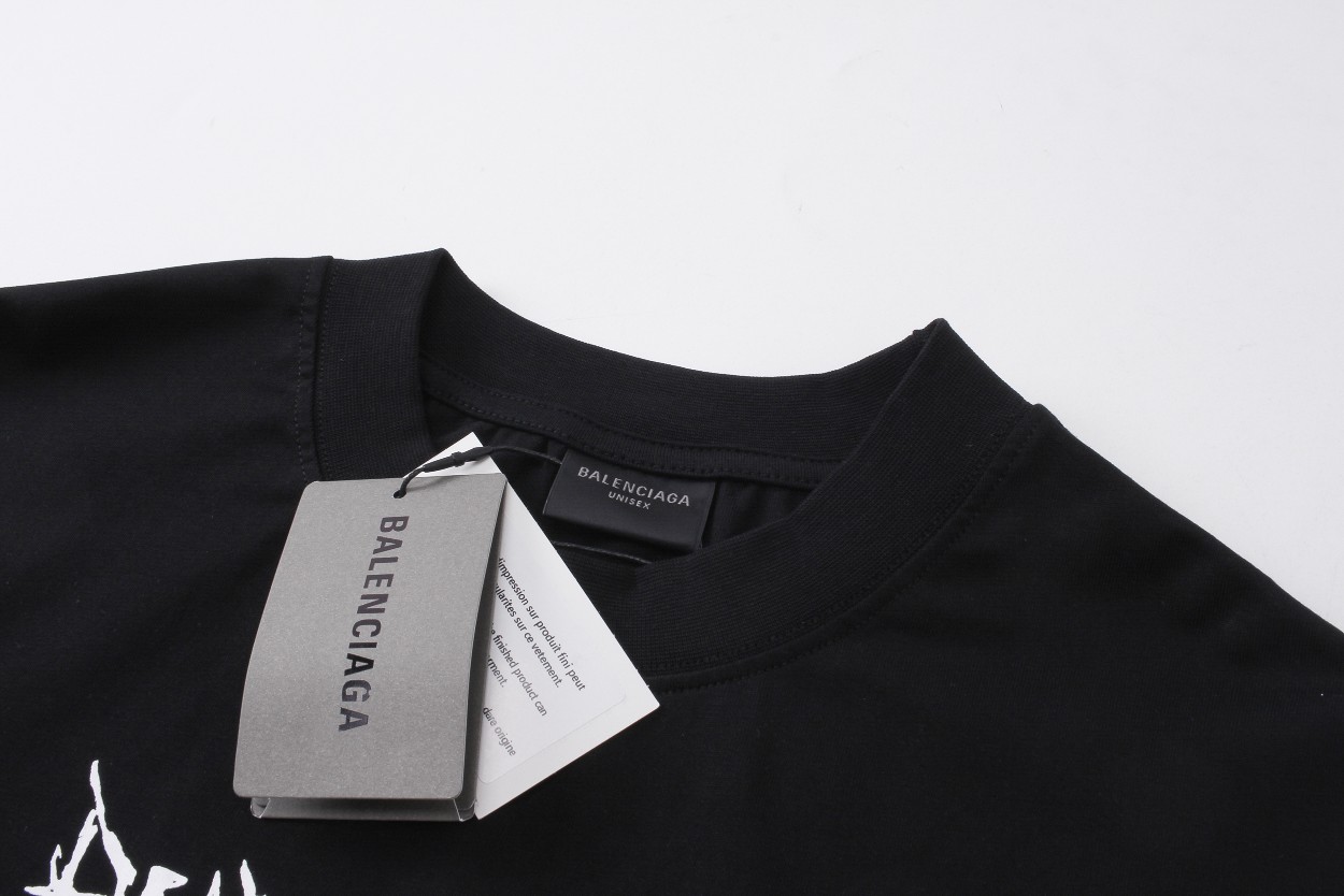 【BALENCIAGA 公式旗艦店】バレンシアガ  丸首の衛衣 スウェットご好評に付き再入荷 240829