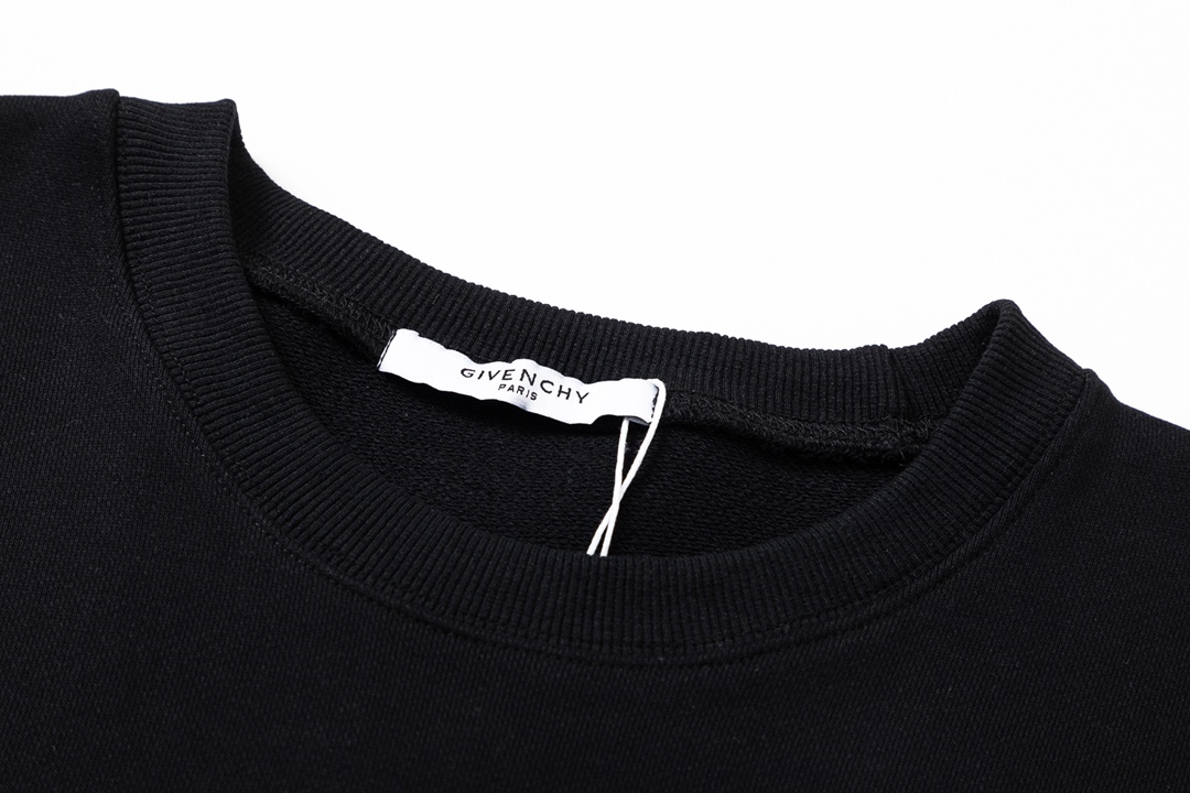 【GIVENCHY 公式旗艦店】ジバンシー 丸首の衛衣 スウェットご好評に付き再入荷 240829