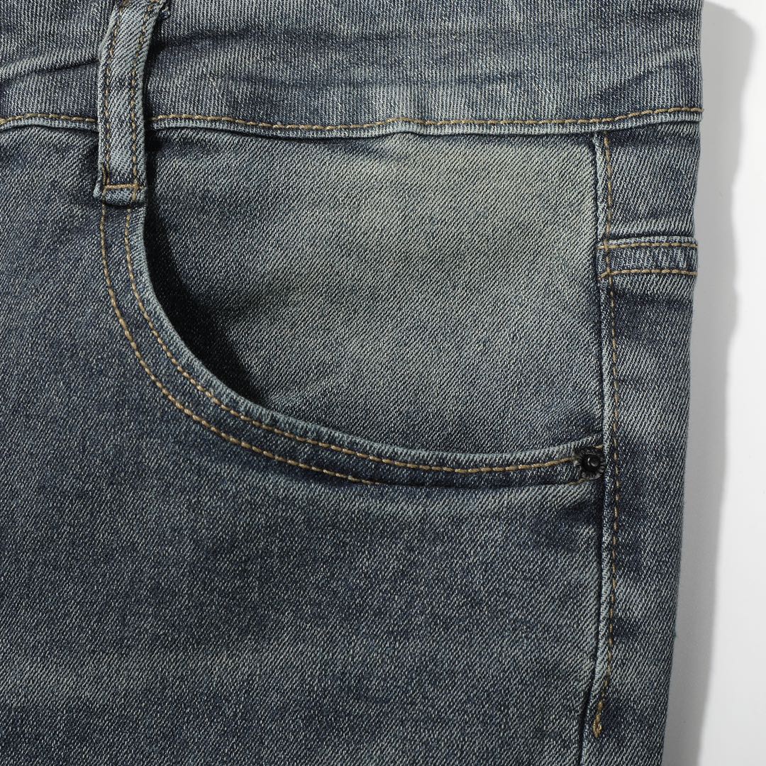 【PRADA  公式旗艦店】プラダ  ジーパン  ご好評に付き再入荷  240831