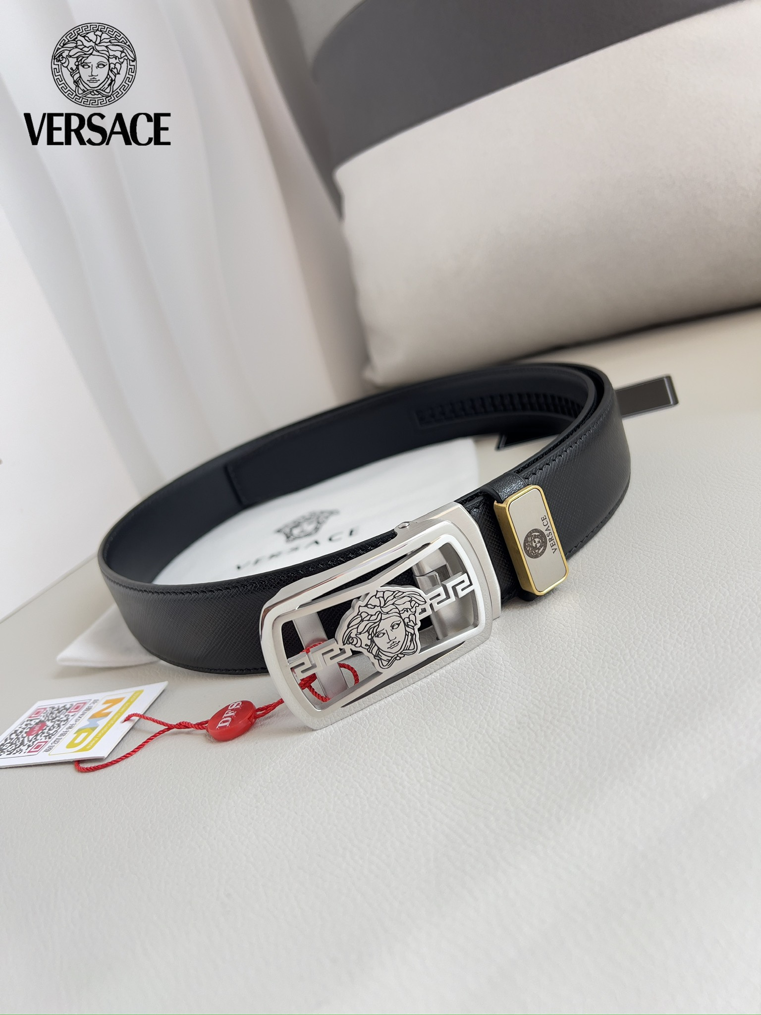 【VERSACE】(ヴェルサーチ) 3.5cmベルト メンズ 240903