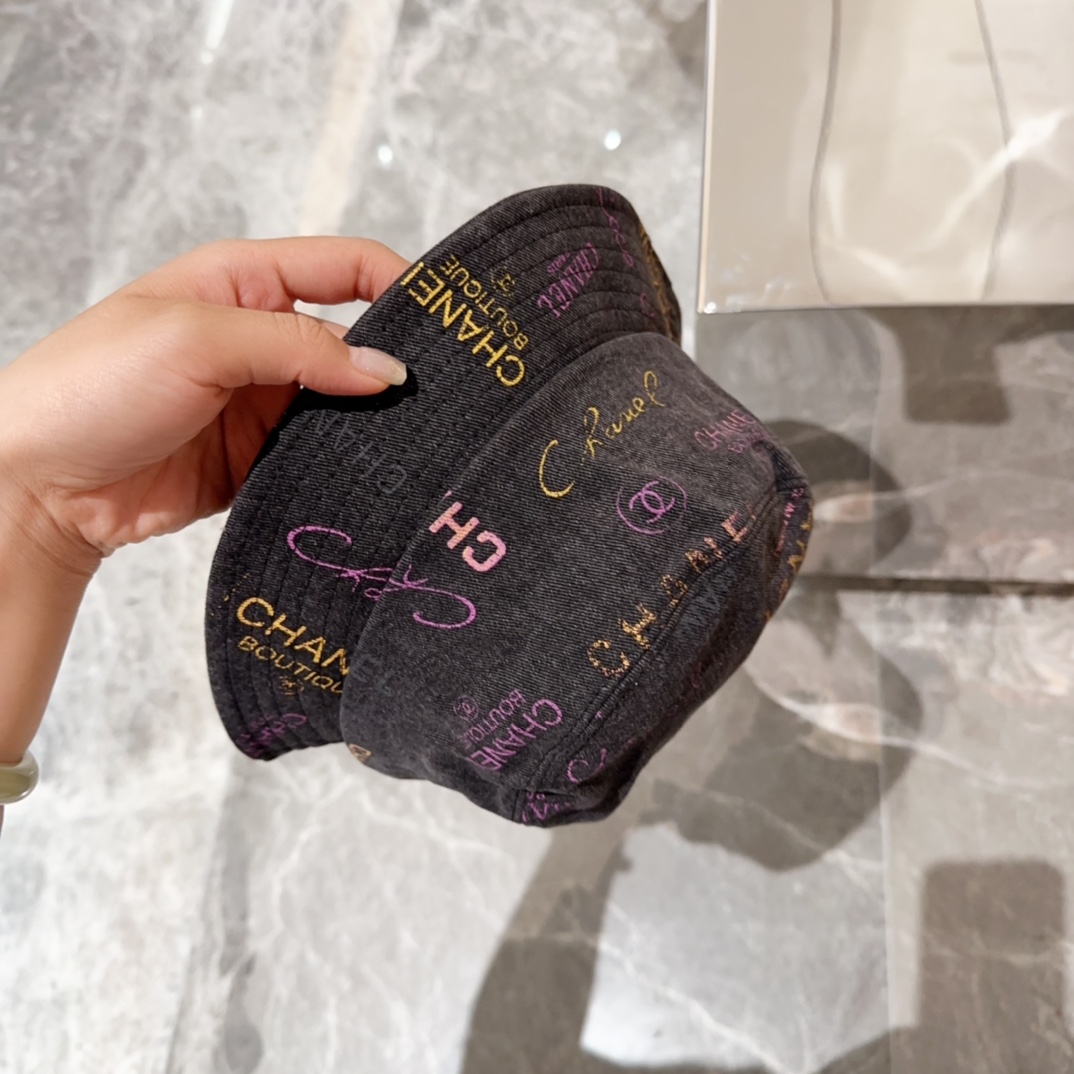 CHANEL(シャネル)フィッシャーマンズハット 240904