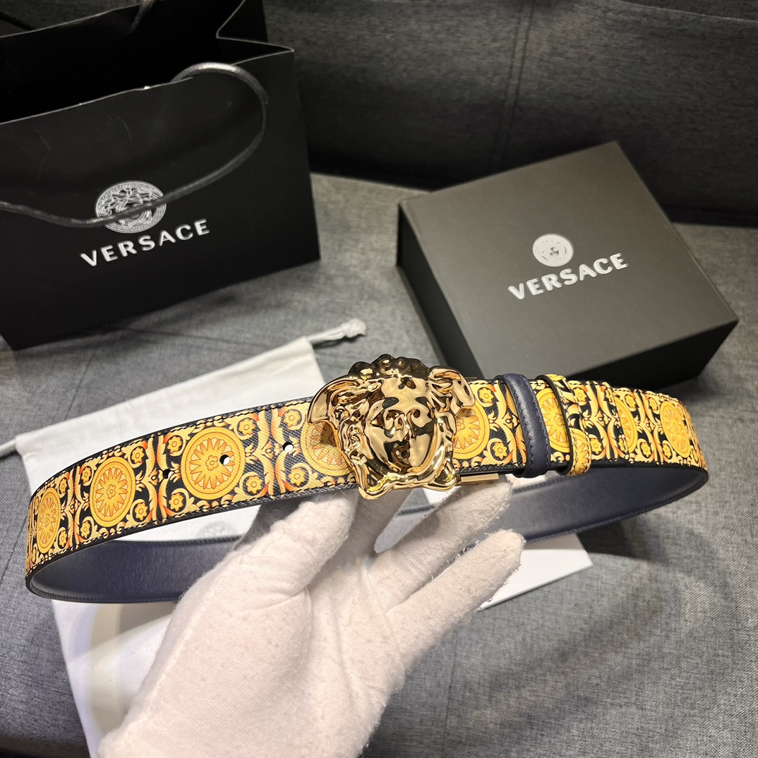 【VERSACE】(ヴェルサーチ) 4cmベルト メンズ 240912