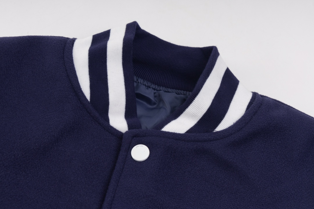 【CELINE】セリーヌ  ジャケット着ご好評に付き再入荷！240923