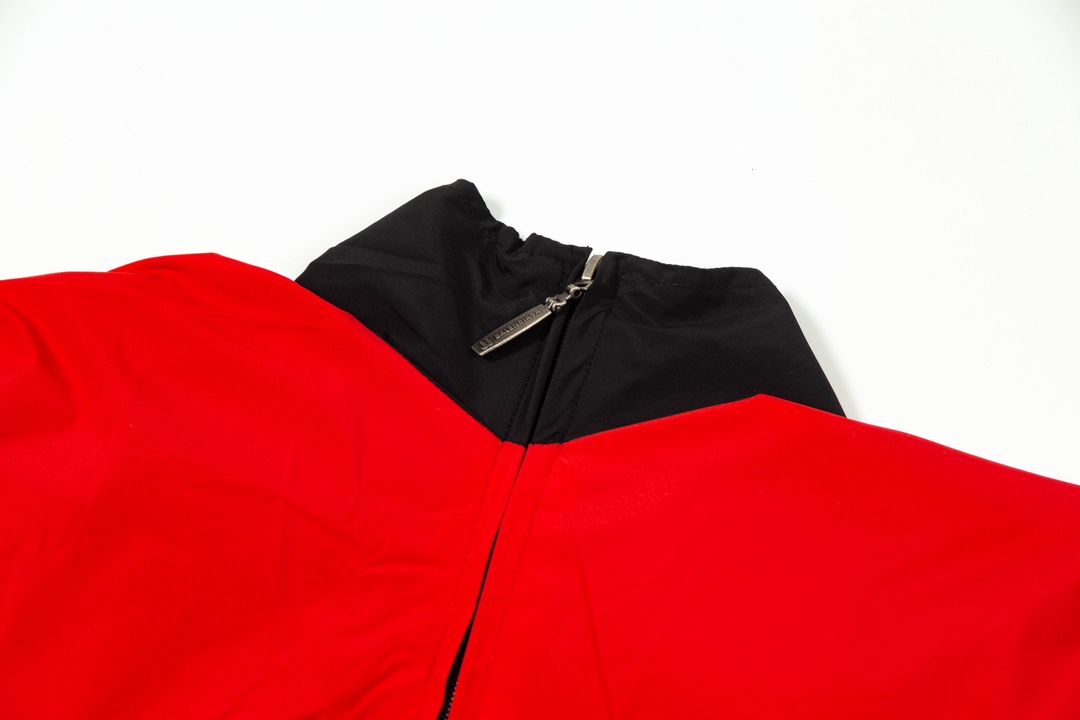 【BALENCIAGA】バレンシアガ  ジャケット着ご好評に付き再入荷！240923