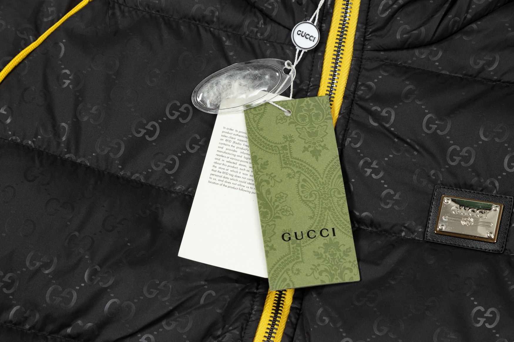 【GUCCI  公式旗艦店】グッチ   ダウンジャケット ご好評に付き再入荷！240927