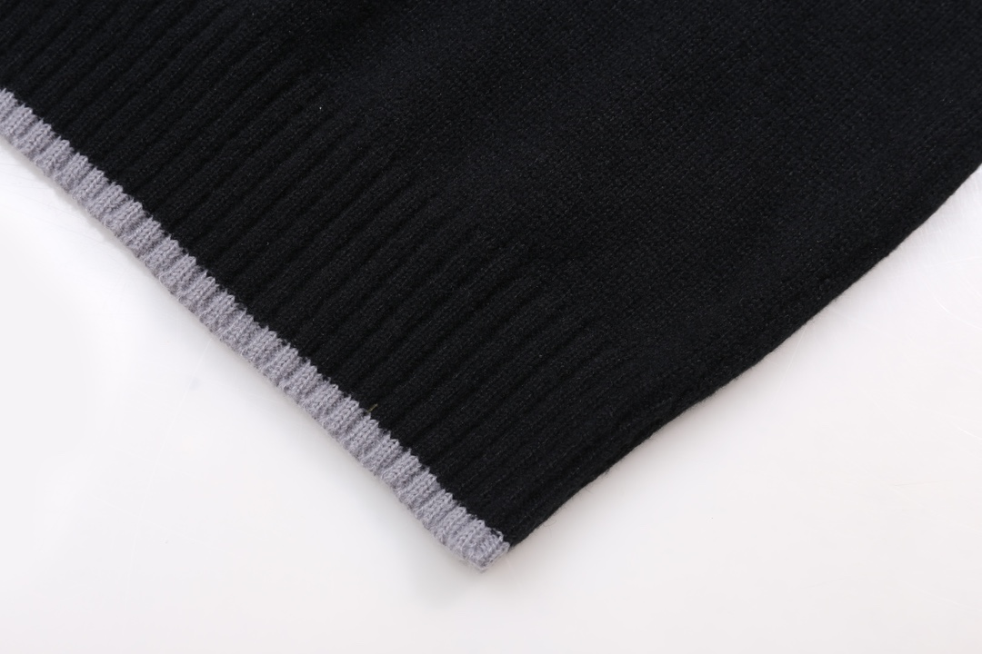 【DIOR 公式旗艦店】ディオール   セーター好評に付き再入荷！ 240929