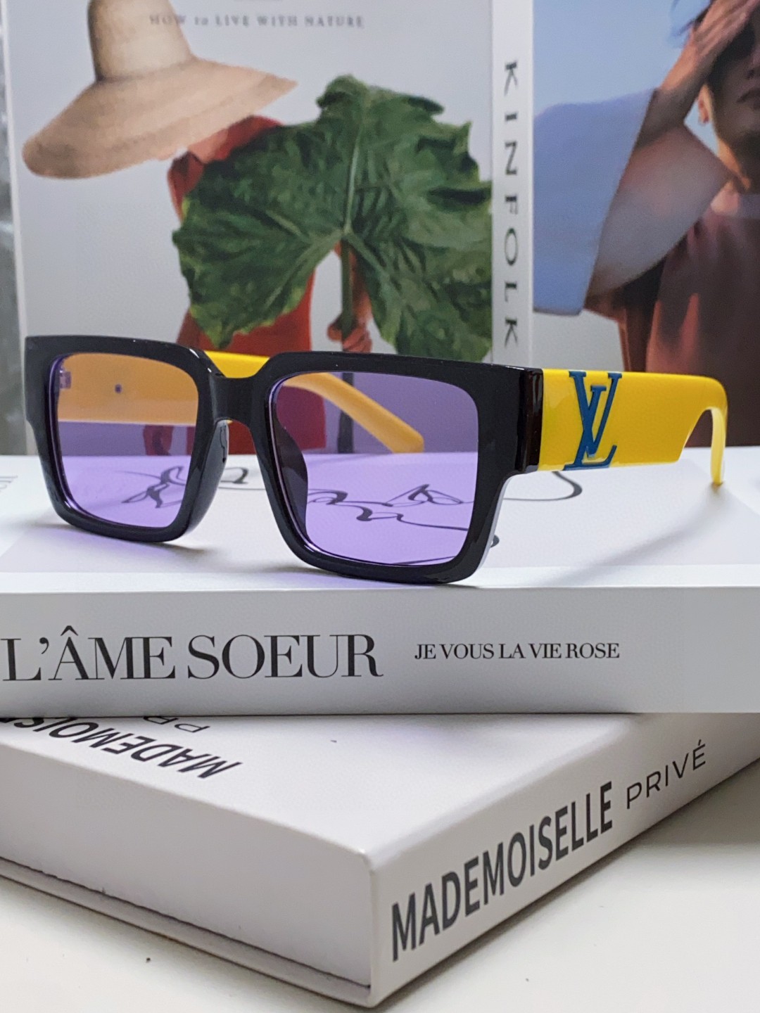 LOUIS VUITTON (  ルイヴィトン ) サングラス 241012