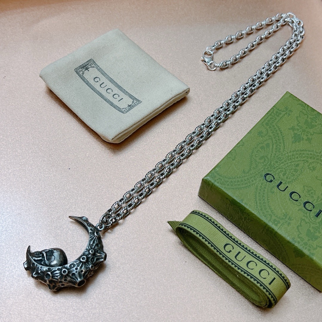 【GUCCI】ネックレス、新しいネックレス万能シンプルファッションオーナメント241015