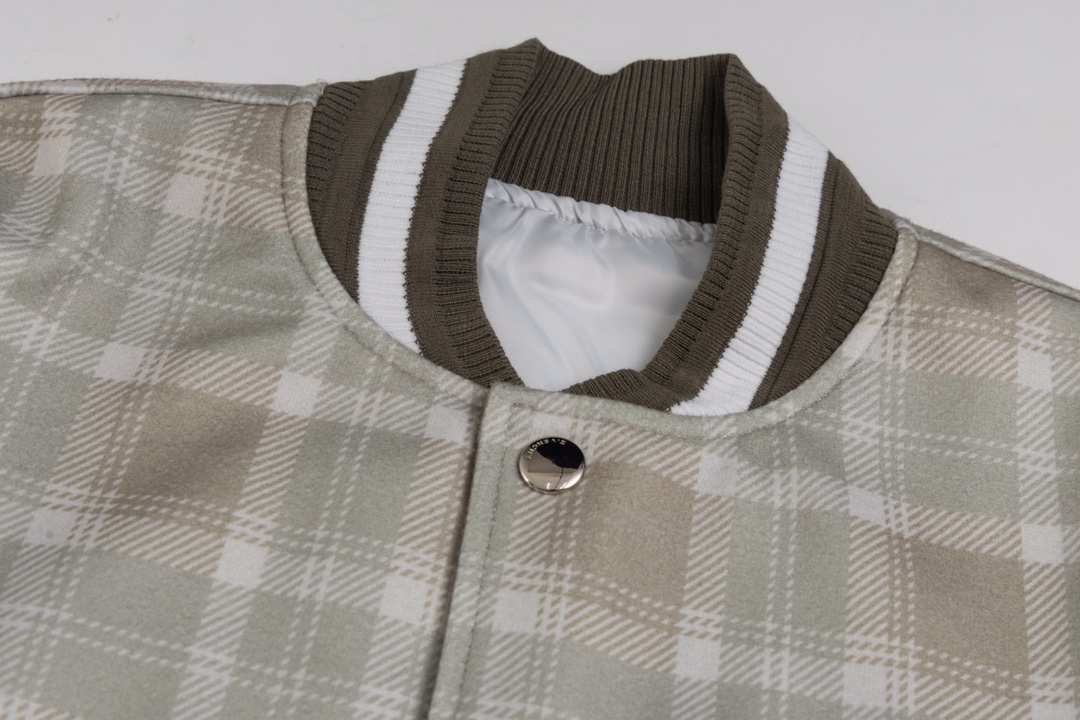 【GIVENCHY 公式旗艦店】ジバンシー 野球着  ジャケット着 ご好評に付き再入荷！241021