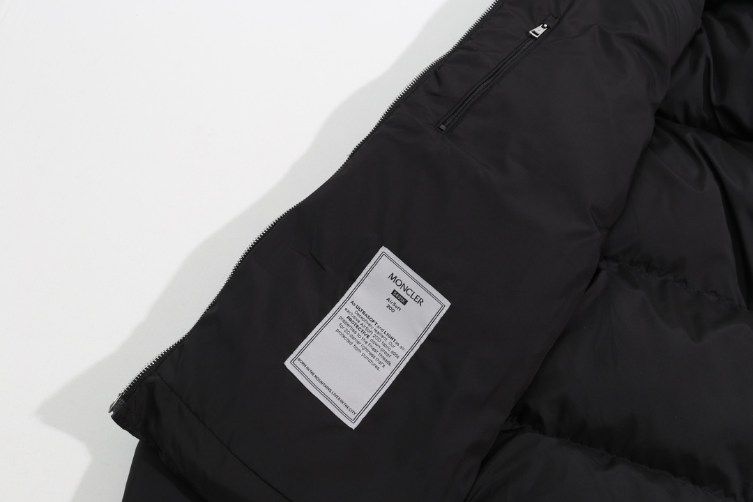 【MONCLER 公式旗艦店】モンクレール  ダウンジャケット好評に付き再入荷！ 241026