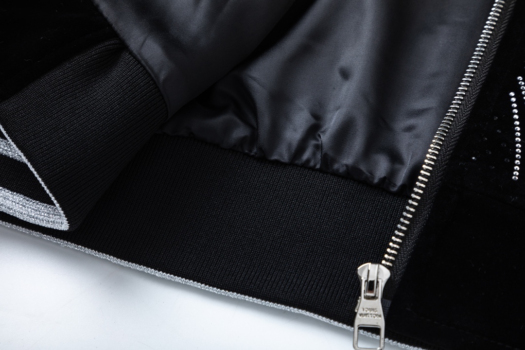 【LOUIS VUITTON  公式旗艦店】ルイヴィトン  野球着 ジャケット着 好評に付き再入荷！