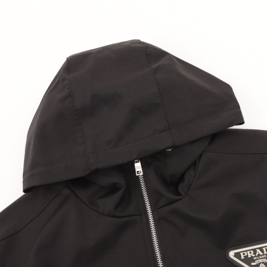 【PRADA  公式旗艦店】プラダ   ジャケット着 好評に付き再入荷！241028