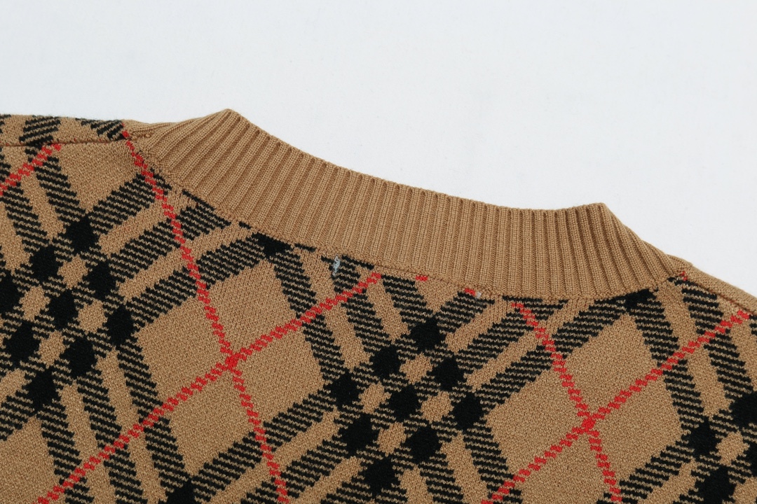 【BURBERRY  公式旗艦店】バーバリー   セーター好評に付き再入荷！ 241030