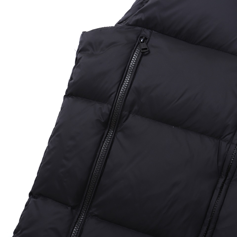 【MONCLER 公式旗艦店】モンクレール  ダウンベスト 好評に付き再入荷！ 241102