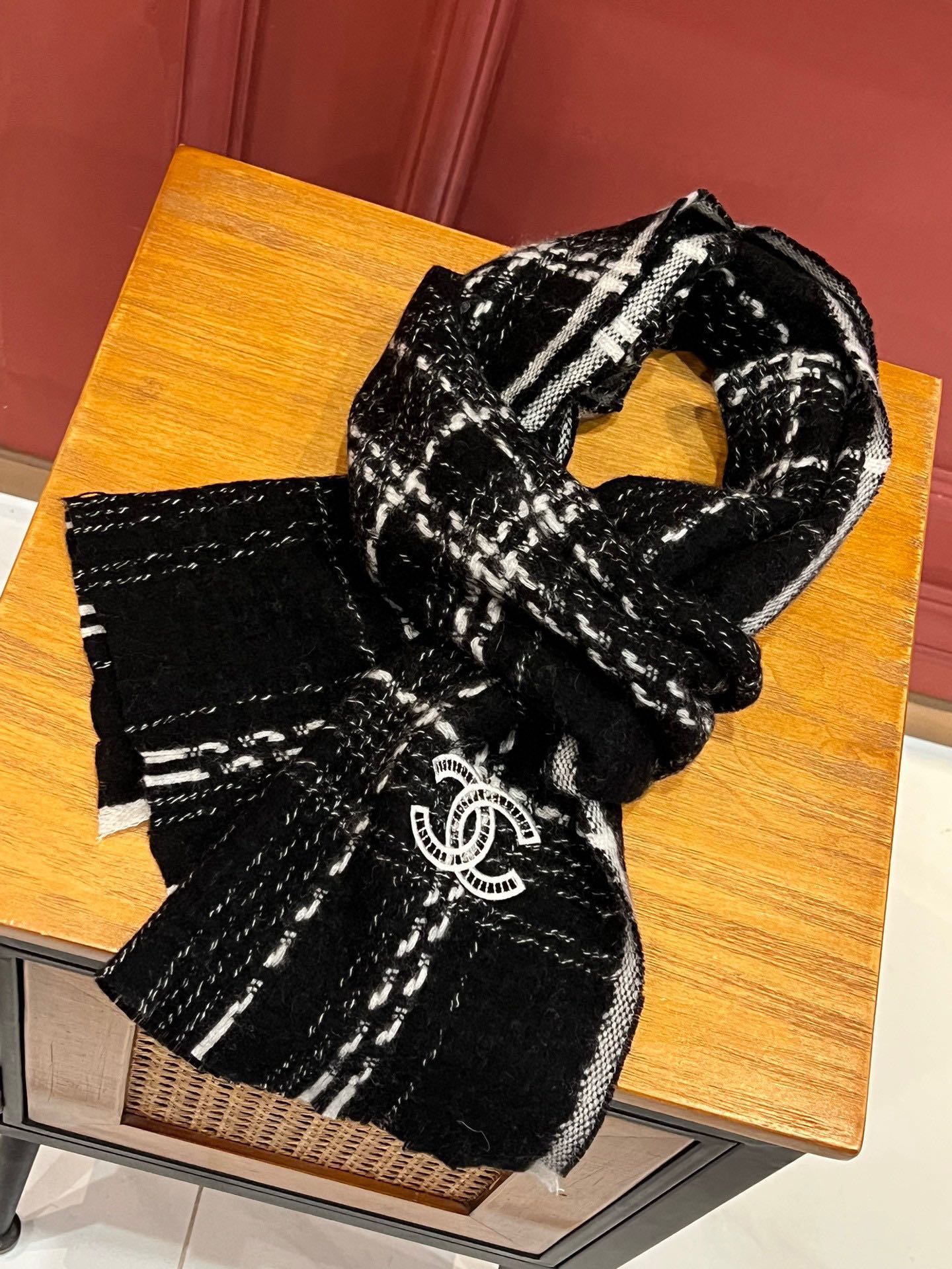 【CHANEL  シャネル 】スカーフ185*30CM 241107